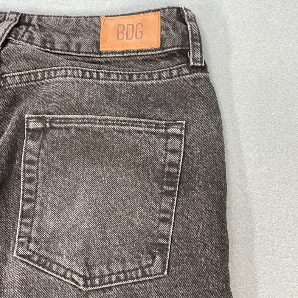 BDG Washed Black Mom Jeans Women W27 L32 High Rise Tapered Leg Cotton Denim - Picture 3 of 12